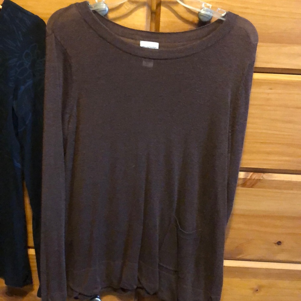Women’s light weight sweater?